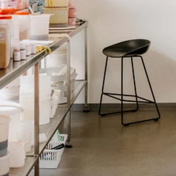 About A Stool aas38 Low