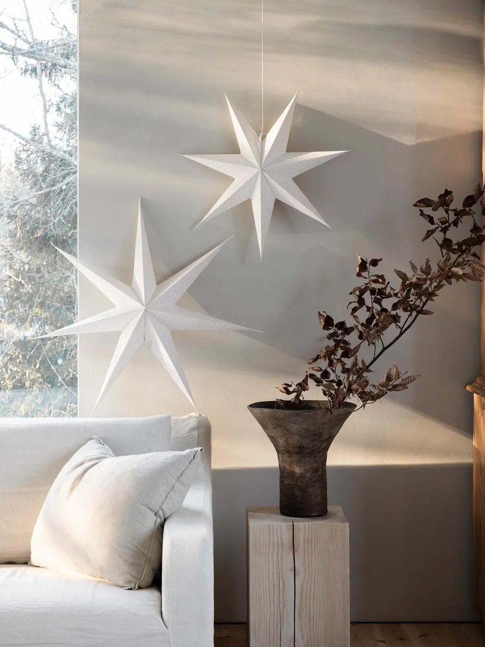Aino – Adventsstjärna i papper, flera färger och storlekar