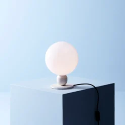 Bordslampa Atom