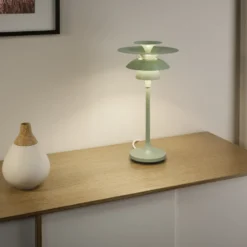 Bordslampa Picasso höjd 45,7cm mattvit