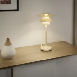 Bordslampa Picasso höjd 45,7cm mattvit