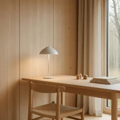 Bordslampa Vali Medium