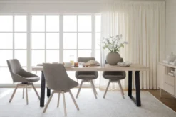 Brooklyn matbord 220×95 U-ben svart metall
