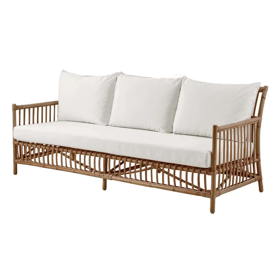 Caroline soffa exterior