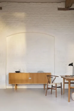 CH825 Credenza sideboard