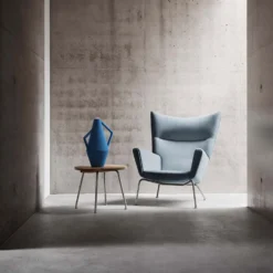 CH445 Wing chair