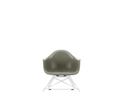 Eames Fiberglass Armchair LAR