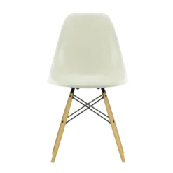 Eames Fiberglass Side Chair DSW