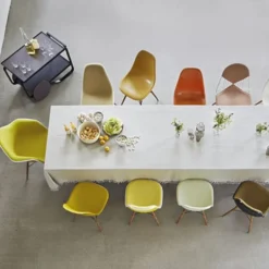 Eames Plastic Armchair DAW RE