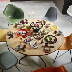 Eames Plastic Armchair DAX