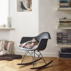 Eames Plastic Rocking chair RAR RE