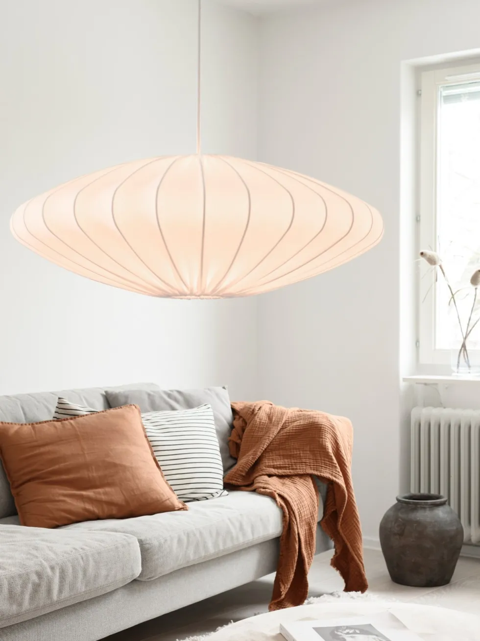 Ellipse 65 – Taklampa i bomull eller linne, 65 cm