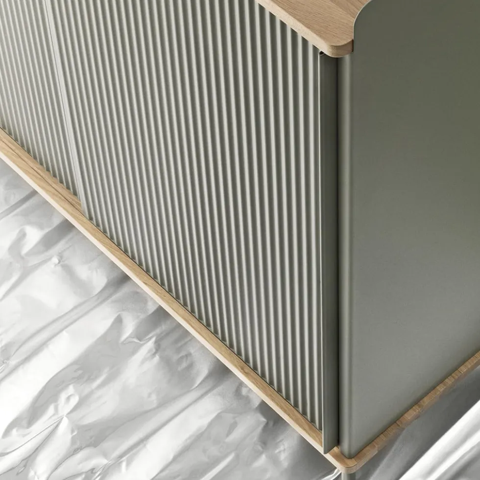 Enfold sideboard low