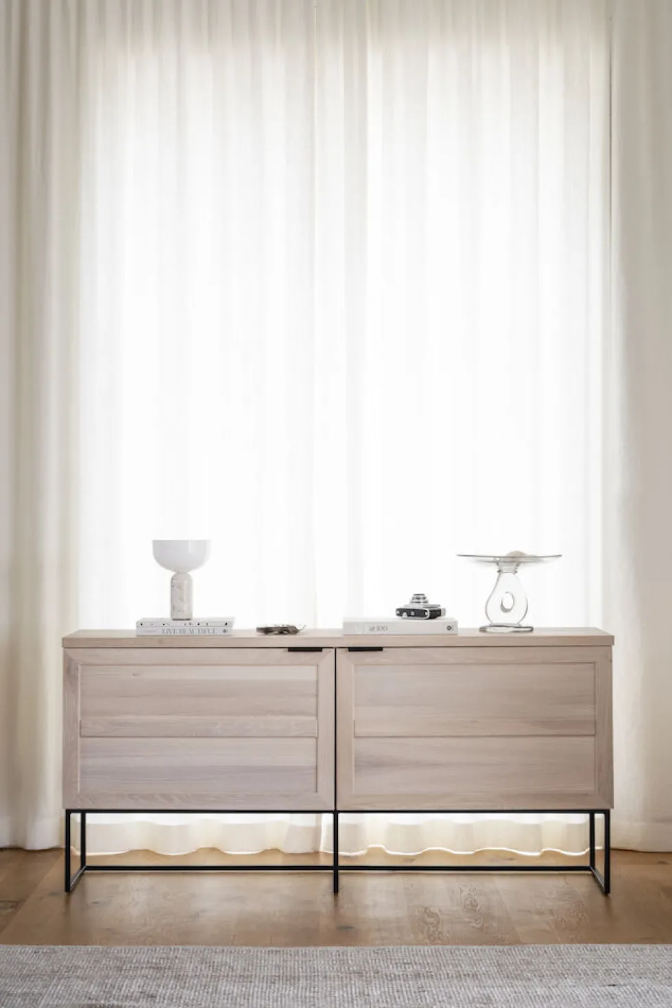 Everett sideboard 160