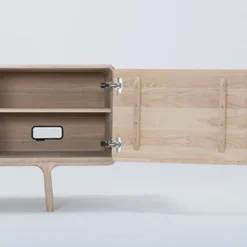 Fawn sideboard 150