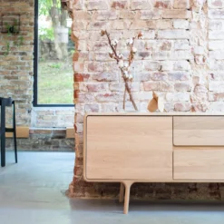 Fawn sideboard 180