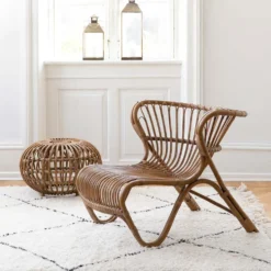 Fox chair exterior