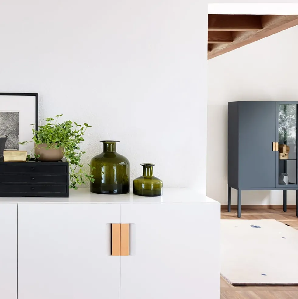 Frame 80 Medium vitrin