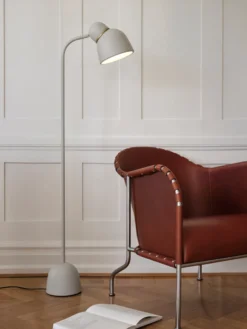 Golvlampa Bird höjd 130cm sand/mässing