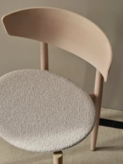 Herman Dining Wo Soft Bouclé – Vit bok / Off-White Stol