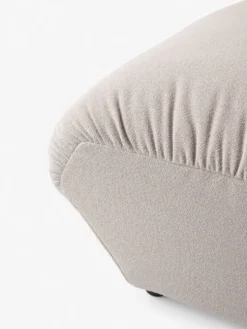 Hi Lo AV56 pouf