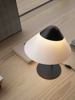 HJW02 Opala bordslampa midi