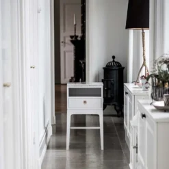 Höllviken sängbord ljusgrå