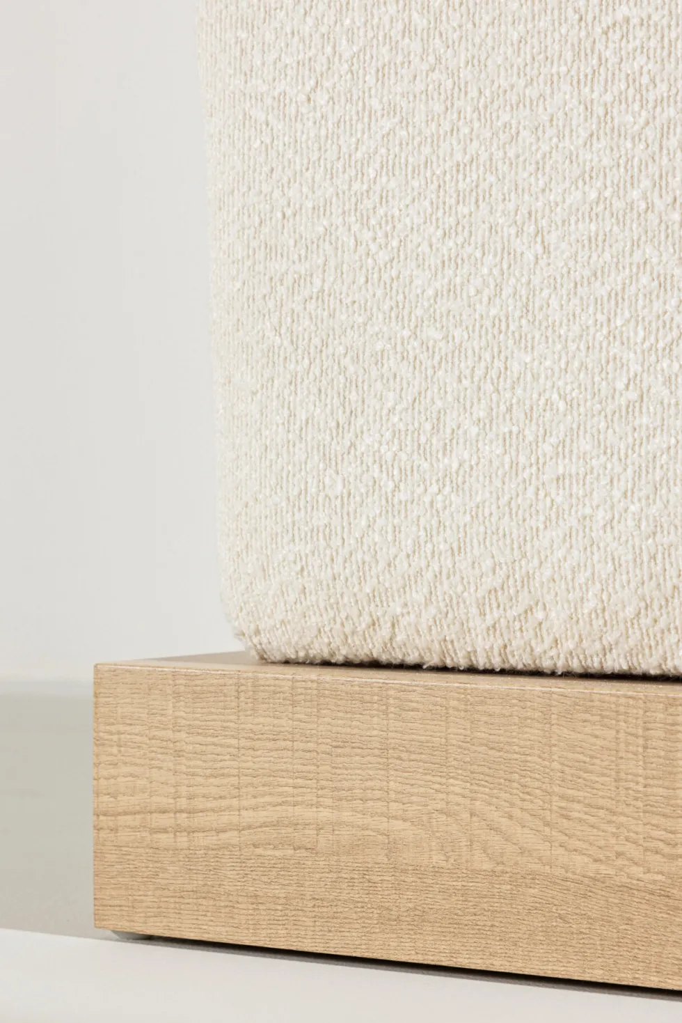Ivy Ottoman 70 x 45 x 100 White