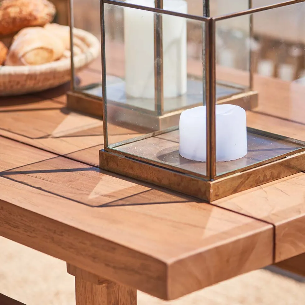 Julian soffbord kvadratiskt
