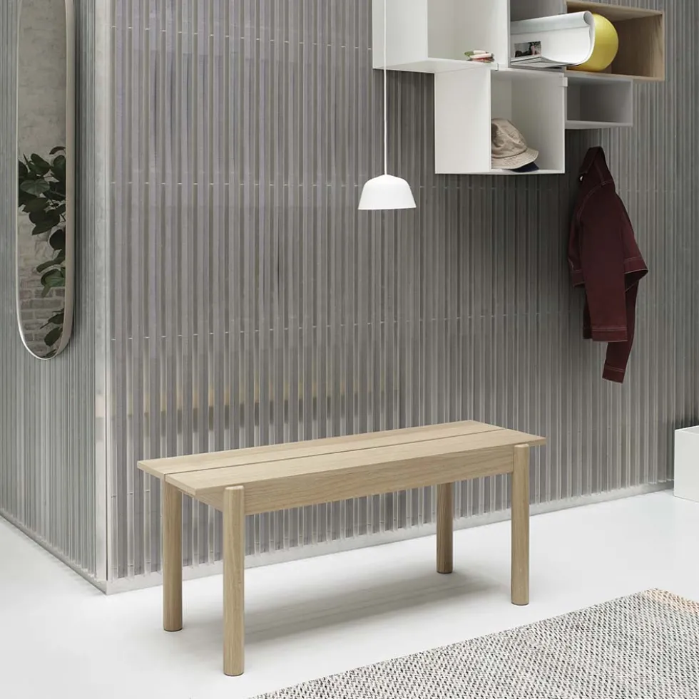 Linear wood matbord 260