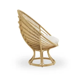 Luna chair exterior