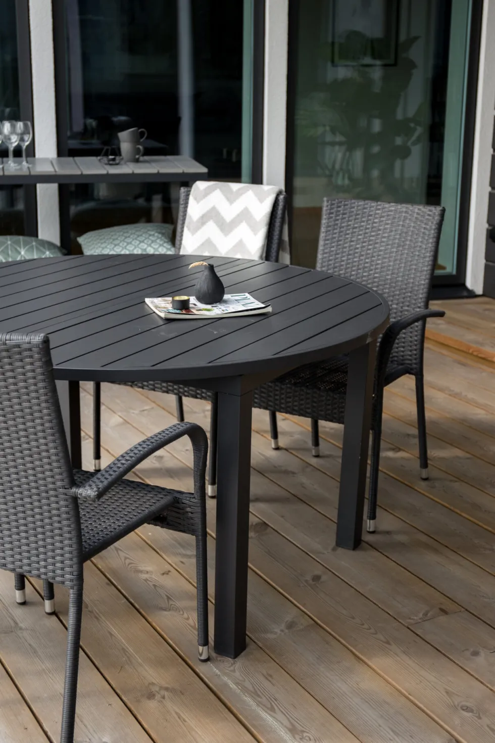 Marbella Runda Matbord ⌀140 Black