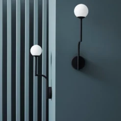 Mobil 46 wall vägglampa