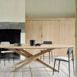 Oak Mikado oval matbord
