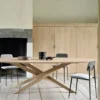 Oak Mikado round matbord