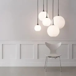 Pendel Capo Ø25 svartstruktur/opal glas