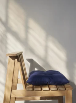 Plank table