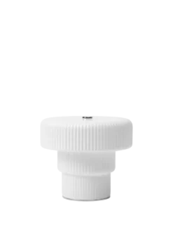 Ripple Portable Lamp White – Bärbar Bordslampa i Munblåst Glas
