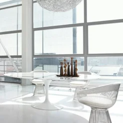 Saarinen Oval Table 198