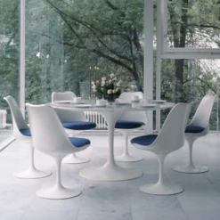 Saarinen Tulip Armchair black