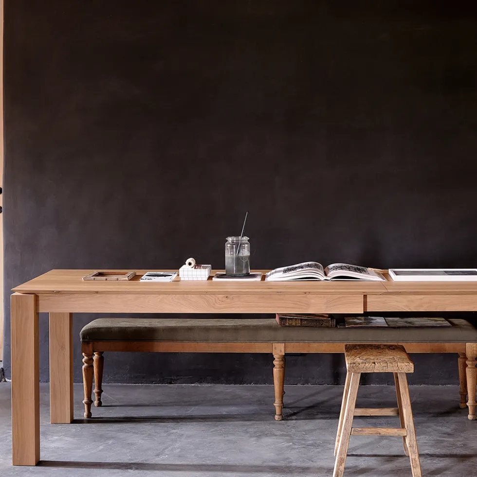Slice extendable dining table