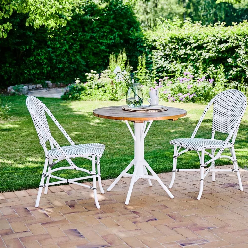 Sofie chair exterior