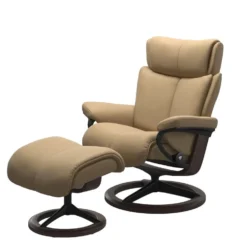 Stressless Magic S fåtölj & pall Signature base