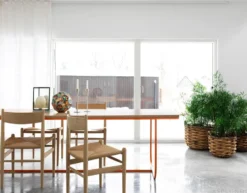 Tati Dining table 140