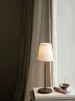 Tyra Table Portable – Portabel bordslampa med dimmer