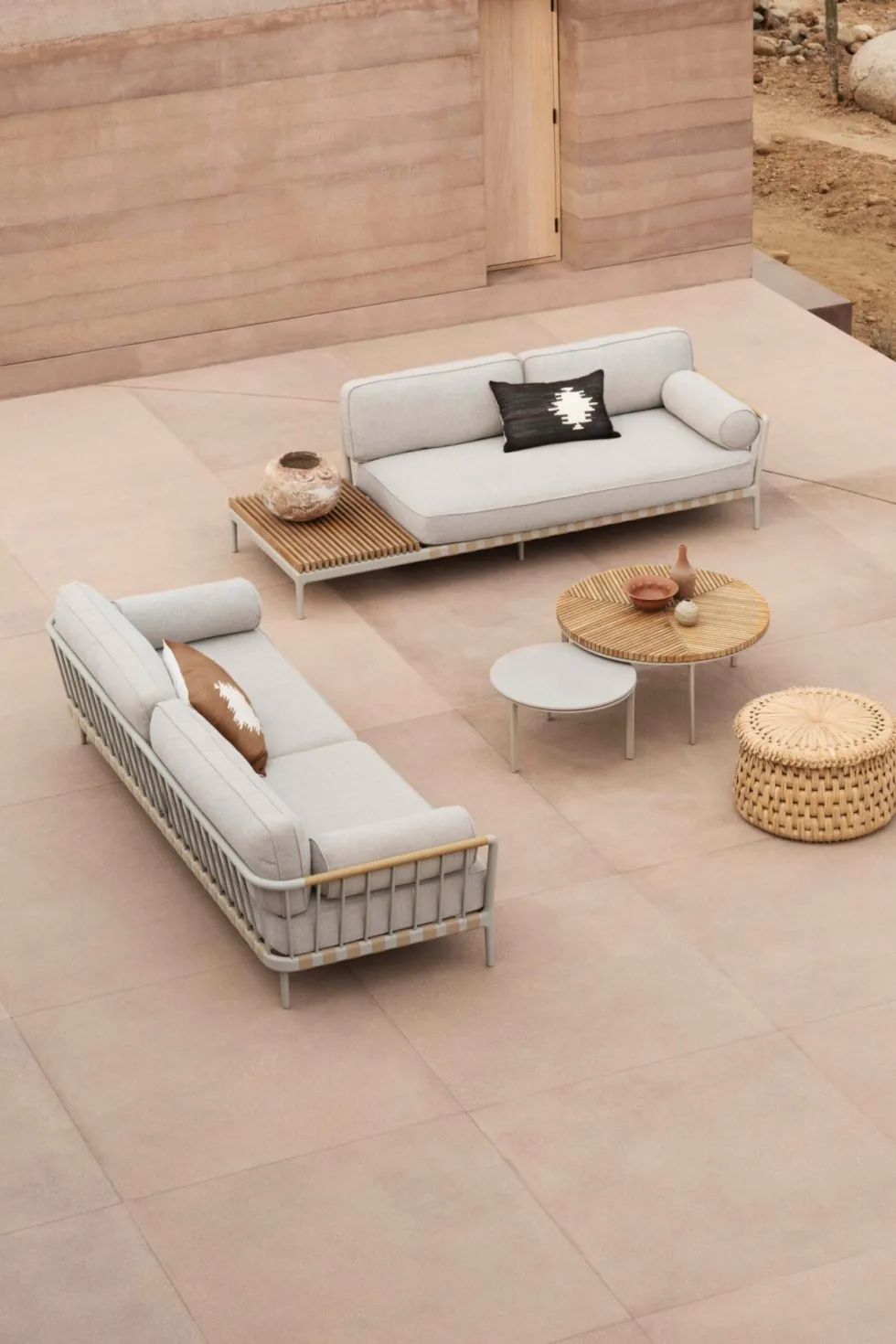 VIPP716 Open air coffee table