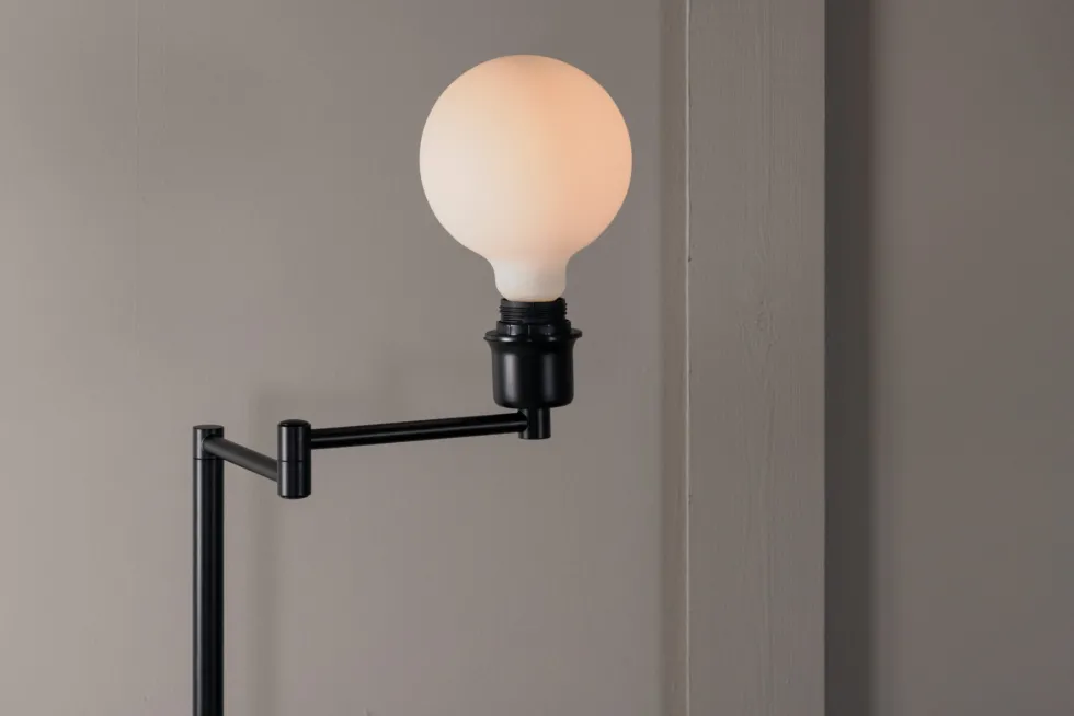 Virro Golvlampa 45 x 126 x 26