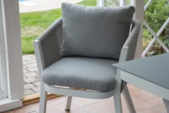 Virya Matstolar Grå