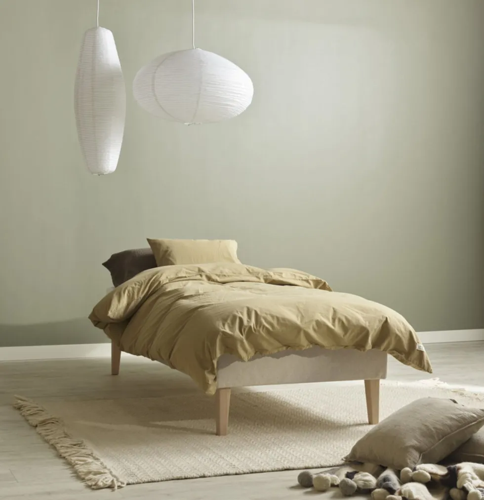 VISBY Ramsäng – Klassisk komfort i nordisk design