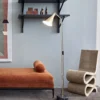 Wiggle stool pall